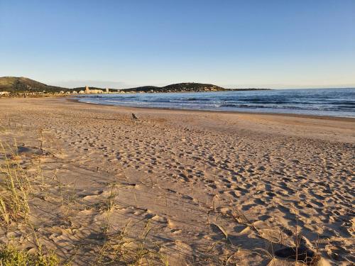 Φυσικό τοπίο κοντά σε αυτή η παραθεριστική κατοικία
