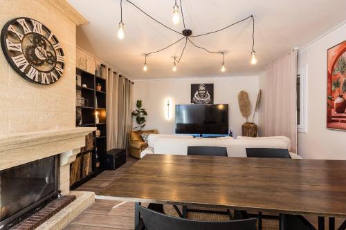 Kuchyň nebo kuchyňský kout v ubytování Loresentiel