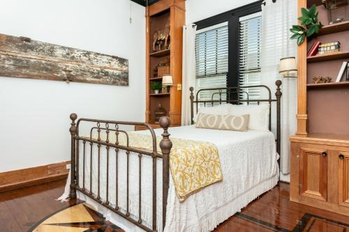 Voodi või voodid majutusasutuse La Belle Bungalow - 2b2b, Pet Friendly with fee toas