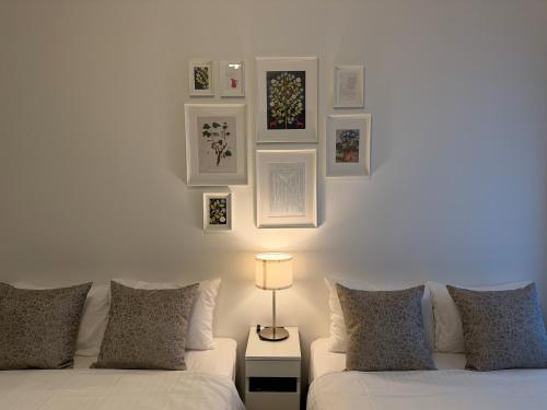 Postel nebo postele na pokoji v ubytování OUCHI HOTEL Hiroshima Station