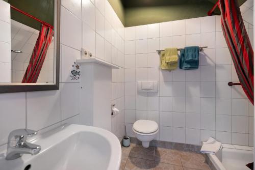 Et badeværelse på Landhaus Ostseeblick Fewo 6 -