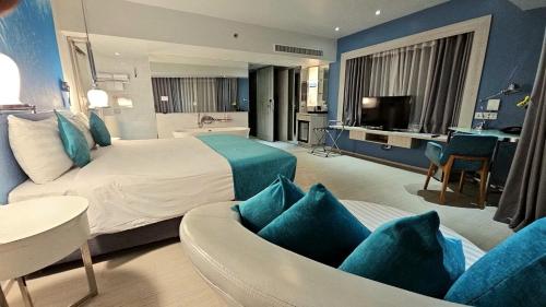 TV/Unterhaltungsangebot in der Unterkunft Bhanwar Pattaya Park Hotel