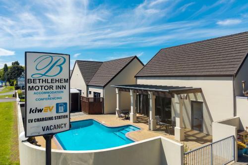 Bazén v ubytování Bethlehem Motor Inn and Conference Centre nebo v jeho okolí