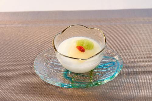 Jídlo v hotelu nebo okolí