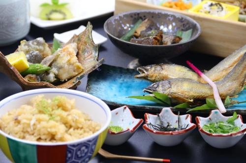 Jídlo v penzionu nebo okolí