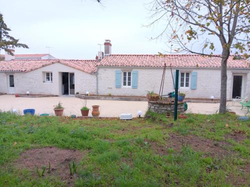 Budova, kde se prázdninový dům nachází