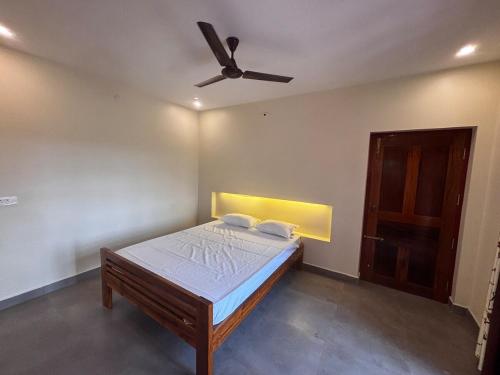 Voodi või voodid majutusasutuse Villa in a Gated Community, Kanchipuram toas