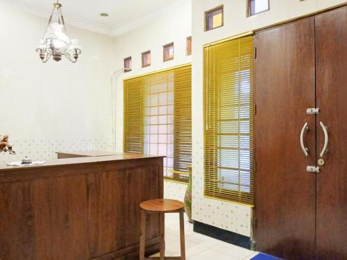 Φωτογραφία από το άλμπουμ του Cendana Loekito Homestay Mandala Krida RedPartner σε Demangan