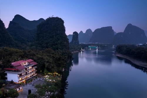 Yangshuo River Lodge Hotel - Airport or TS Free pick up over 3 nights