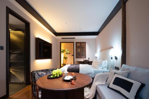 Posezení v ubytování The Panda Artisan, Taikoo Li Xilia Hotel