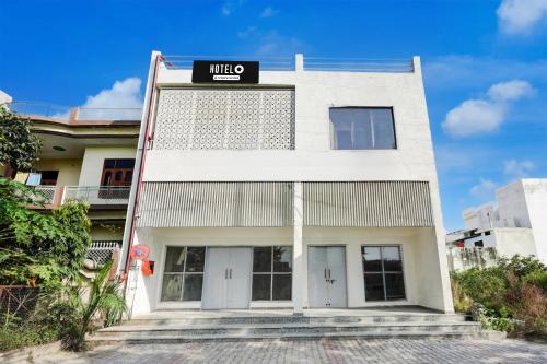 Το κτήριο όπου στεγάζεται  το ξενοδοχείο