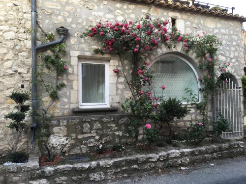 Gallery image of Appartement La Force in La Garde-Adhémar