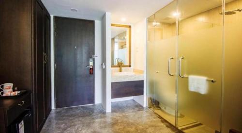 Koupelna v ubytování B2 Pai Premier Resort