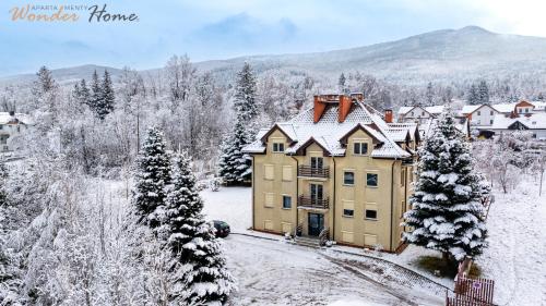Το Apartamenty z balkonami, spokojna okolica τον χειμώνα