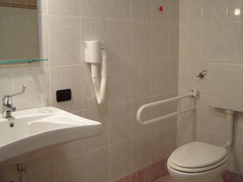 Koupelna v ubytování Hotel San Giorgio