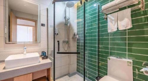 Koupelna v ubytování GreenTree Inn Yichun Mingyueshan Airport