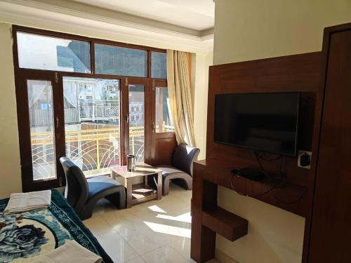 TV/trung tâm giải trí tại Rose Garden