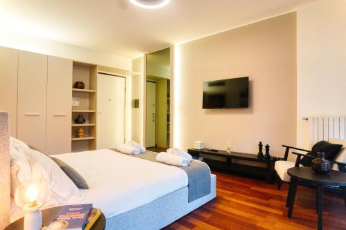 CityLife Prime Suites with Big Terrace