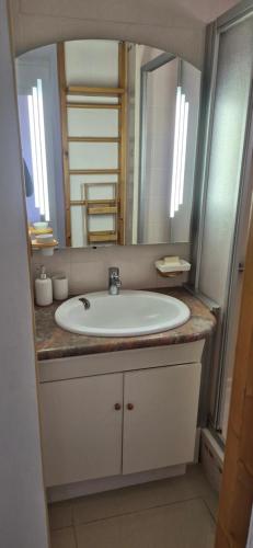Mykonos III, T2 mezzanine, vue mer, parking et wifi