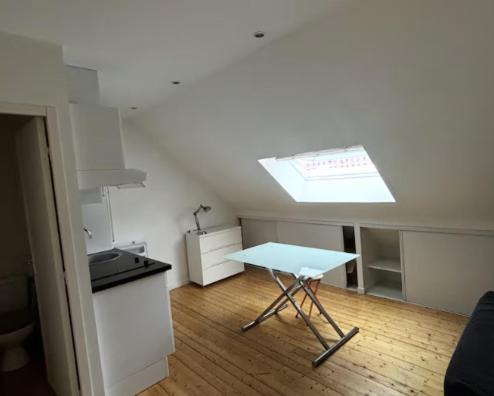 Η κουζίνα ή μικρή κουζίνα στο Gallieni