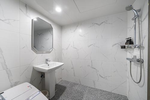 Ένα μπάνιο στο 박스호텔