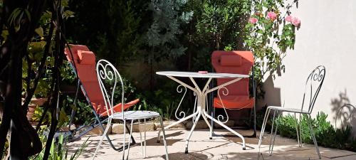 Fotografie z fotogalerie ubytování L'Oustau dei Aucèus v destinaci Saint-Rémy-de-Provence