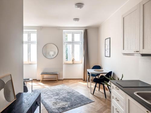 Kuchyň nebo kuchyňský kout v ubytování Meidling Living Spaces