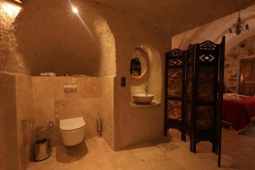 Et badeværelse på Gazel Cave House