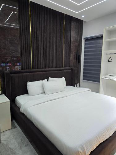 Afbeelding uit fotogalerij van Blackwood Hotels in Ikeja