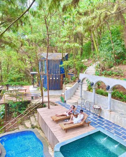 Bazén v ubytování DeBay Retreat - Little Đà Lạt Chill Villa nebo v jeho okolí