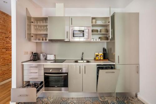 The Collection Barcelona - Perfectly located 4bed 4bath apartment in Eixample
