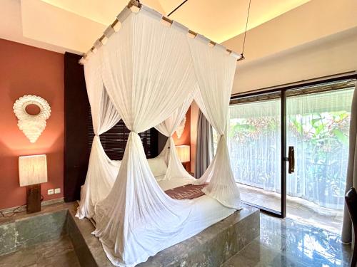 Φωτογραφία από το άλμπουμ του Karmagali Suites Adults only & Private Pool Family Villas στο Σανούρ