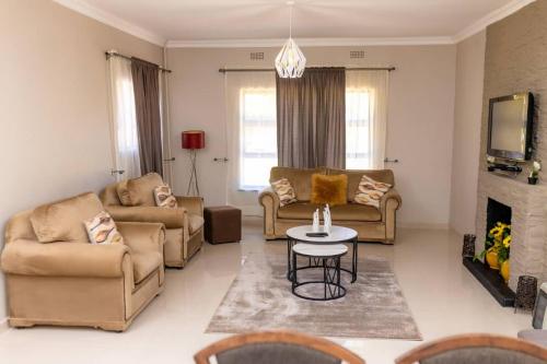 Unit 1 Perez Apartments- A Home away from Home