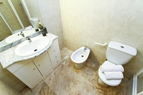 Apartamentos VENTURA PARK-1