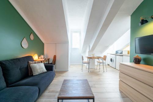 Top-Floor Studio Central Cannes