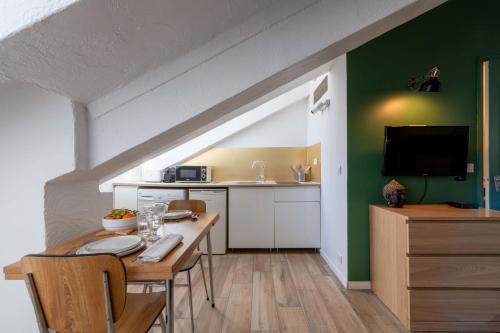 Top-Floor Studio Central Cannes
