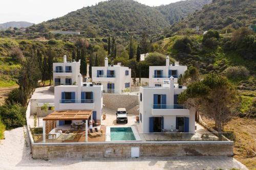 Villa Paradise Coastal Calm at Moonlight Villas