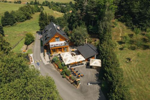 Το κτήριο όπου στεγάζεται  το σαλέ