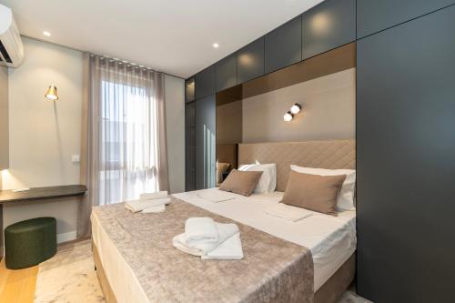 Mariva Luxury Apartment