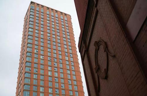 NEW 1 bed Central Birmingham Fast Wi-Fi, Smart TV photo 16