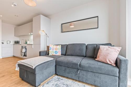 NEW 1 bed Central Birmingham Fast Wi-Fi, Smart TV photo 31