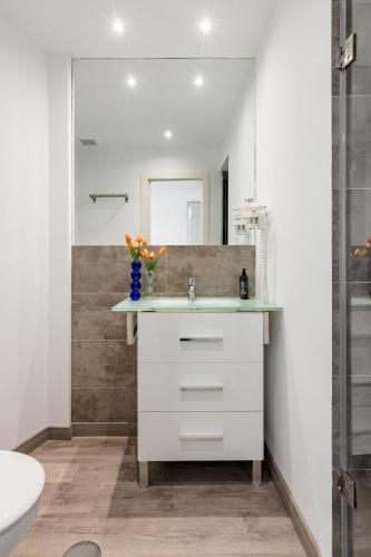 Villanueva Wood Loft