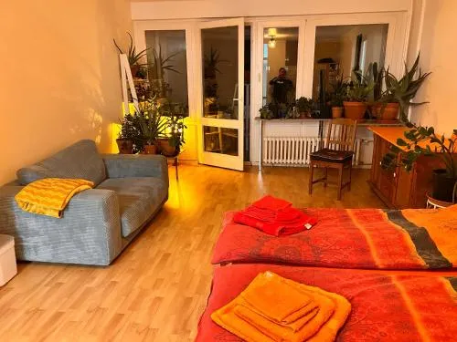 1 Zimmer mit Aussicht und 1 Zimmer mit Balkon in 4 Zimmer Wohnung, Szene, Parks und Top Lage photo 31