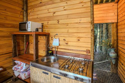 Galería fotográfica de Quinta do Vale: Casa da Árvore - em meio à mata, cascata, lago, piscina, caiaque en Itatiba