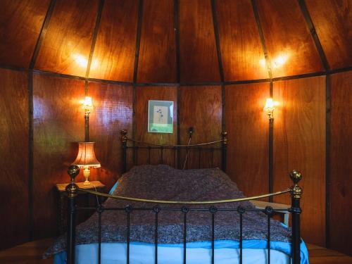 Postel nebo postele na pokoji v ubytování Westacre Bradmoor Woods