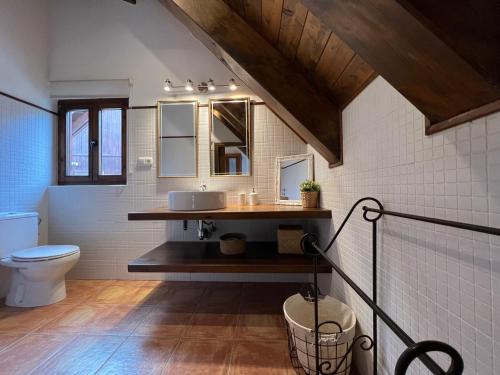 Vannituba majutusasutuses M1 eraclau - Era Candèla con garage y WiFi en Vielha