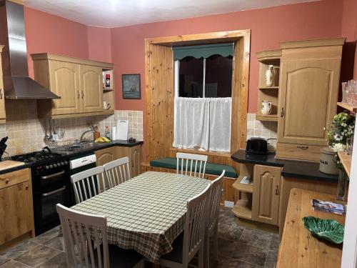 Η κουζίνα ή μικρή κουζίνα στο Sandy Neuk