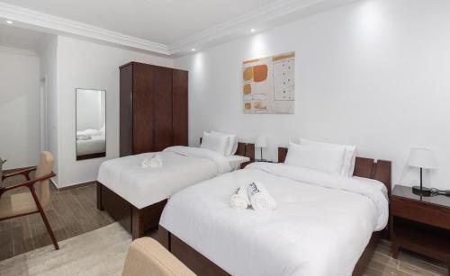 Warm & Bright Stay Heart of New Cairo