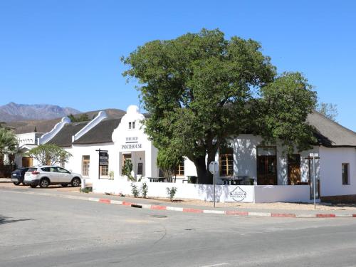 El edificio en el que está la posada