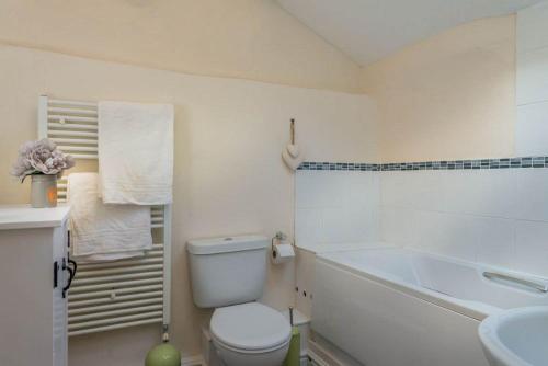 Koupelna v ubytování Dinas-Ddu